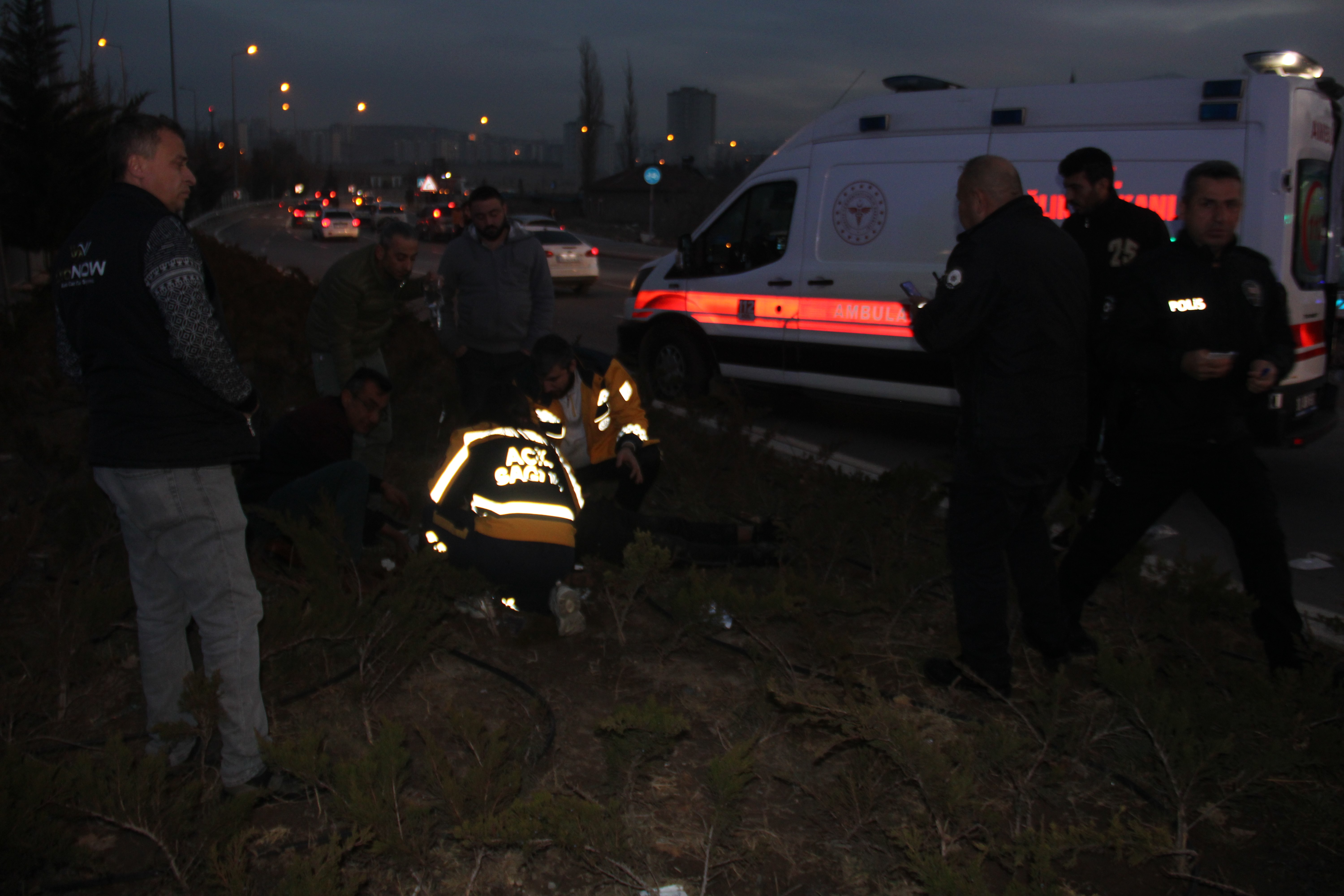 Kayseri'de otomobil sepetli motosikletle çarpıştı: 2'si ağır 4 yaralı!