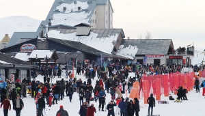 Erciyes’i Sezonun İlk Hafta Sonunda 30 Bin Kişi Ziyaret Etti