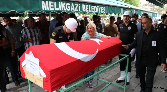 Polis memuru, kalp krizinden öldü