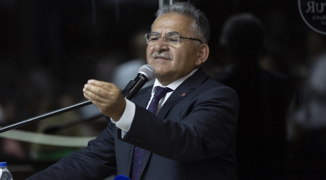 Büyükkılıç, AK Parti’nin Kocasinan’da düzenlediği Vefa Buluşmalarına katıldı