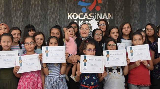 Kocasinan Akademi’de Yaz Dönemi Sertifika Heyecanı Vardı!