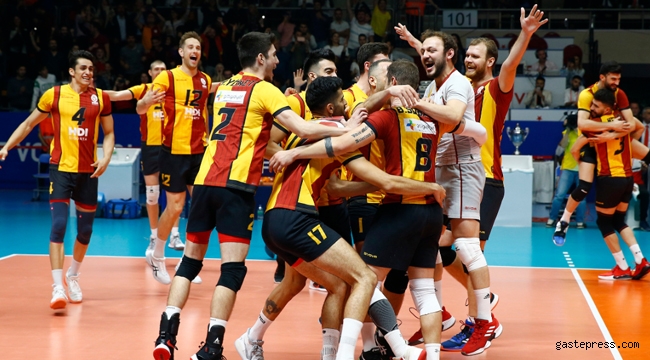 Voleybolda Şampiyonlar Kupası Fenerbahçe'yi 3-2 ile deviren Galatasaray'ın oldu!