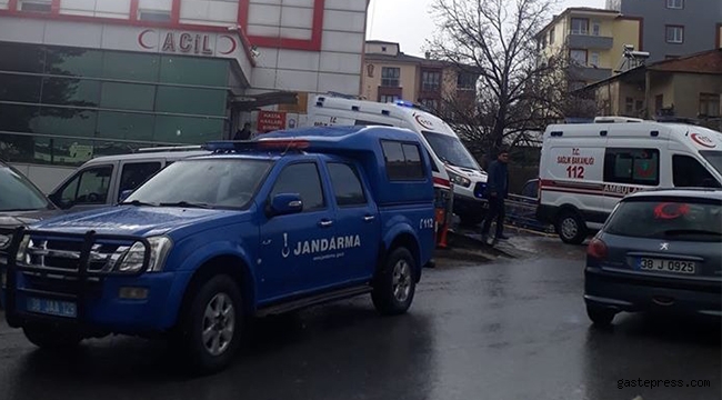 Kayseri'de minibüs ile kamyonet çarpıştı: 11 yaralı