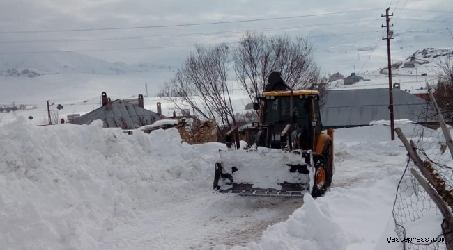 Kayseri'de 39 mahalle yolu ulaşıma kapandı