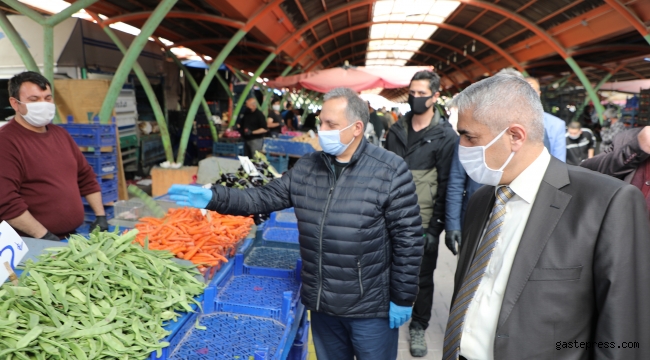 Kayseri Talas Belediye Başkanı Mustafa Yalçın İlçe Kaymakamı Zekeriya Güney ile Birlikte Pazar Denetiminde 