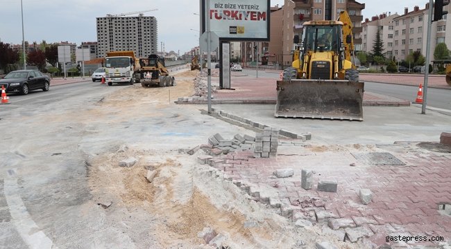 Konya'da Trafiği Rahatlatmak İçin Kavşaklarda Düzenleme Yapılıyor! 