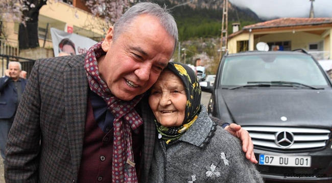 Antalya'da Başkan Böcek'ten Anneler Günü Mesajı!