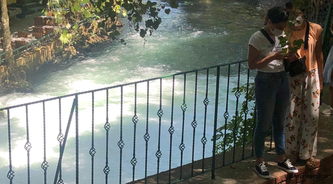 Antalya'da Düden Şelalesi'nde ziyaretçilerin güvenliği için önlem alındı!