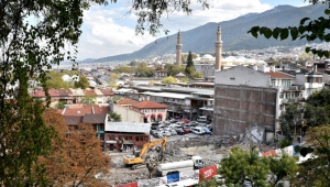 Bursa Ulu Cami göründü, sıra hanlarda!