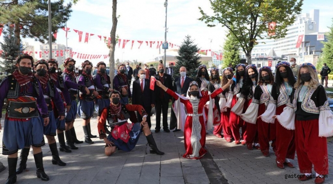 Kayseri Kocasinan'da Dolu Dolu 29 Ekim Coşkusu!