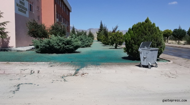 Kayseri Üniversitesi Seyrani Meslek Yüksekokulu'nun peyzaj çalışmaları tamamlandı!