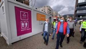 İzmir'de Başkan Tunç Soyer’den çadırdaki depremzedelere ziyaret! 