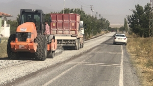 Kayseri Büyükşehir İki İlçede 7 Kilometrelik Asfalt Çalışması Yaptı!