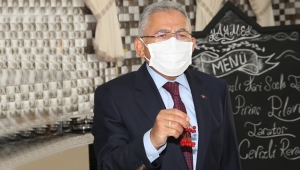 Kayseri'de Doktor Başkan, Kursiyerlere Gilaborunun Faydalarını Anlattı!