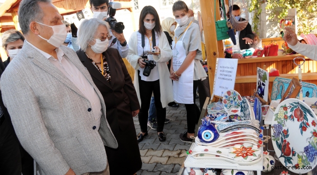 Kayseri'de kadın üretici pazarı açıldı!