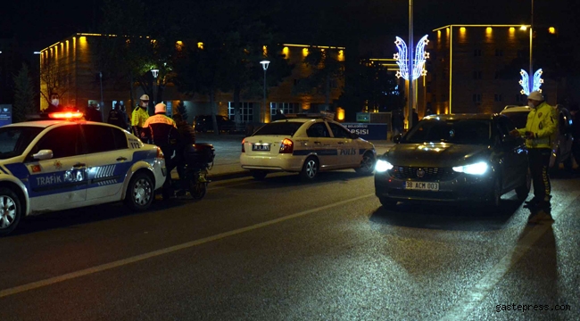 Kayseri'de sokağa çıkma kısıtlamasına uymayanlara ceza uygulandı!