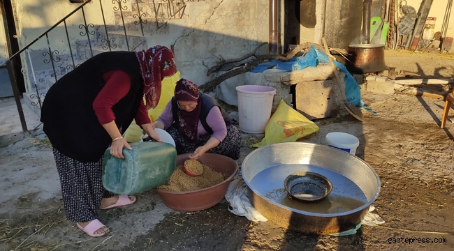 Kayseri Yeşilhisar Gülbayır'da Bir Türlü Bağlanamayan İçme Suyu Köylüyü İsyan Ettirdi!