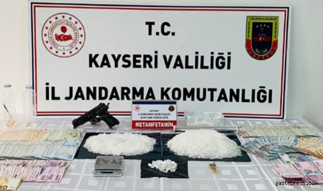 Kayseri’de uyuşturucu ve silah operasyonu: 4 gözaltı!