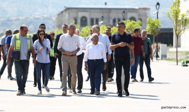 Başkan Büyükkılıç Recep Tayyip Erdoğan Millet Bahçesi’ndeki Çalışmaları İnceledi!