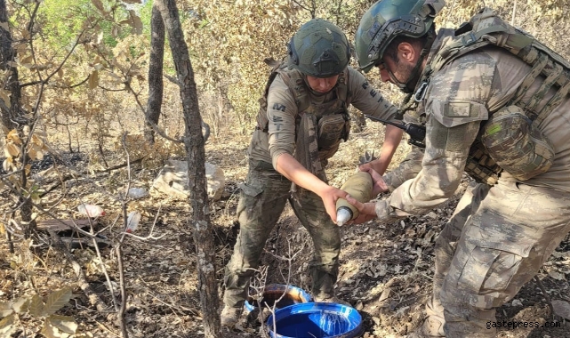 Mehmetçik Irak’ın Kuzeyinde bölücü terör örgütüne ait çok sayıda mühimmat ve silah ele geçirdi!