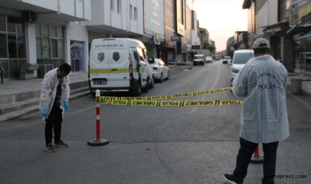 2 grup arasında çıkan kavgaya müdahale eden polis memuru yaralandı!