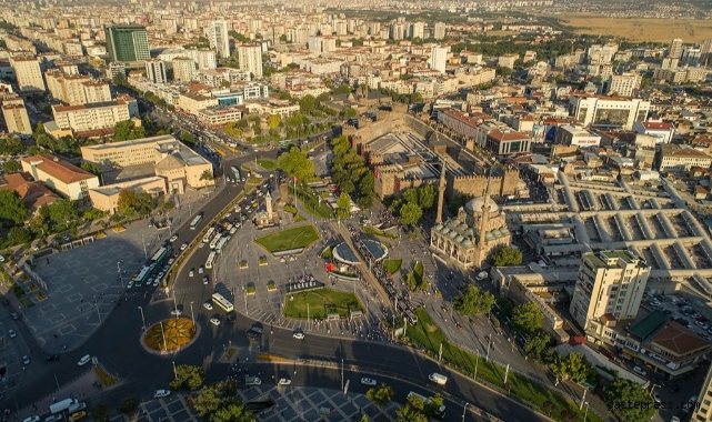 22 Ekim ve 29 Ekim tarihlerinde Kayseri Cumhuriyet meydanı trafiğe kapalı olacak!