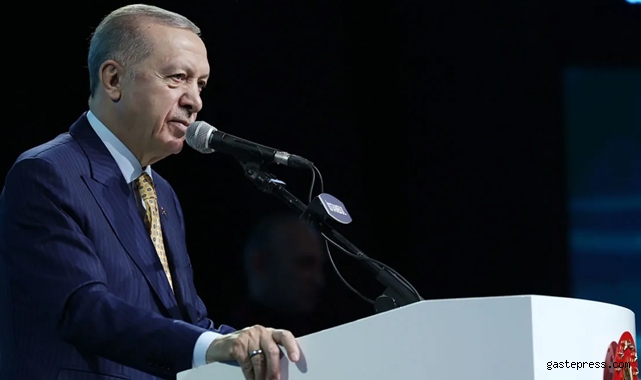 Cumhurbaşkanı Erdoğan: SGK'ya borçlarını ödemiyorlar, yandaşları zengin etmeye gelince para var!