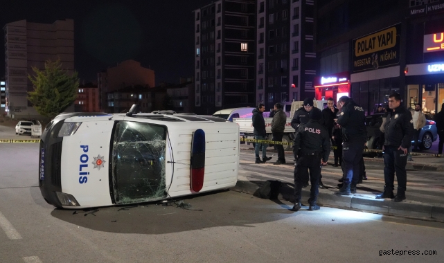 Niğde’de polis otosu ile otomobil çarpıştı: 6 yaralı