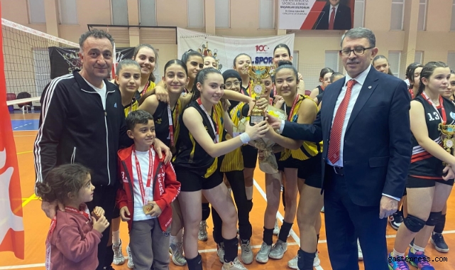 Okul Sporları Voleybol Yıldız Erkek ve Kız maçları sona erdi!