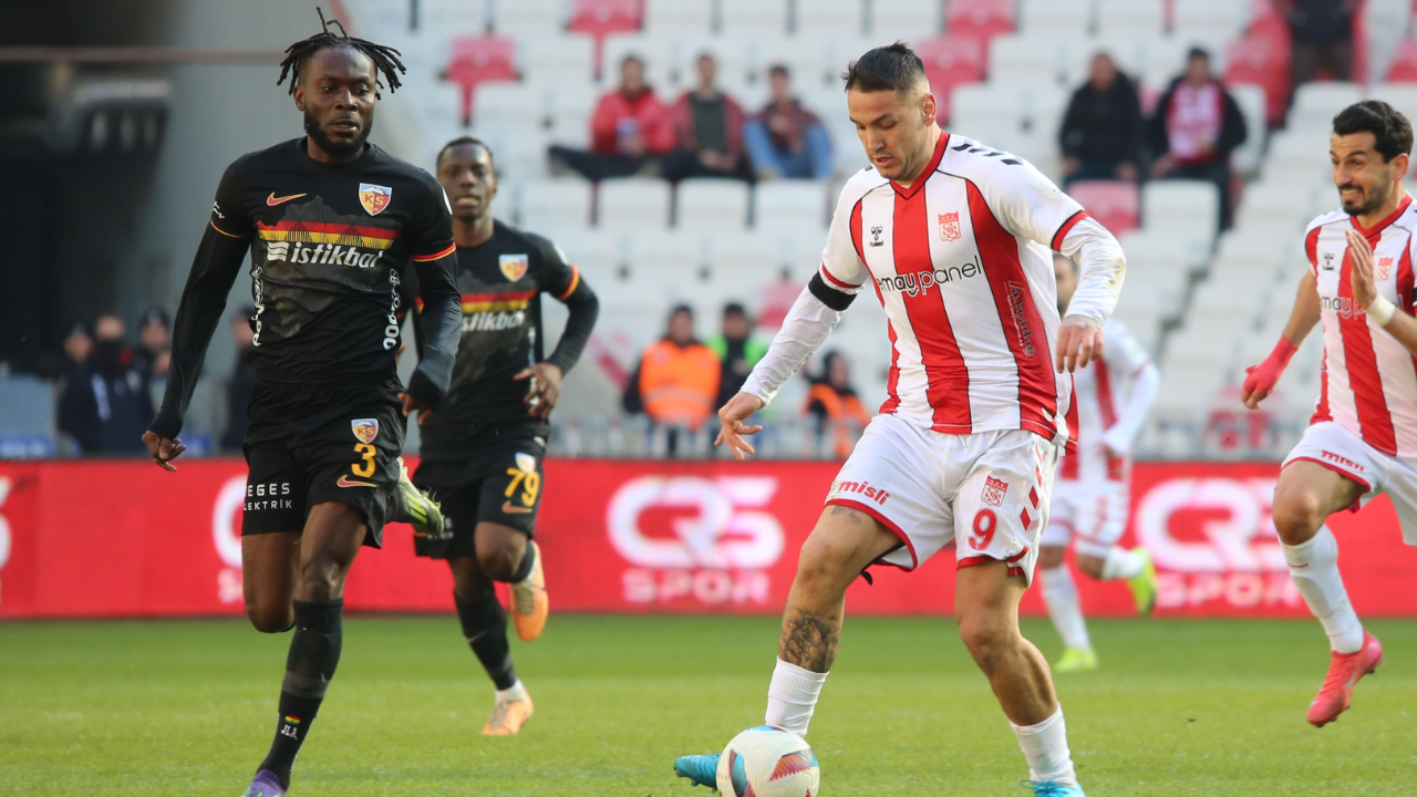 Trendyol Süper Lig: Sivasspor: 5 - Kayserispor: 2