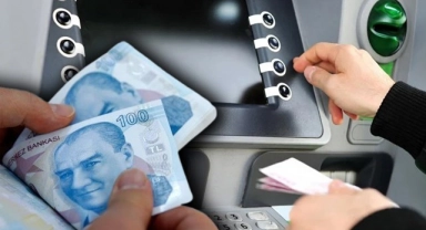 ATM'lerden para çekenler için yeni dönem resmen başladı!