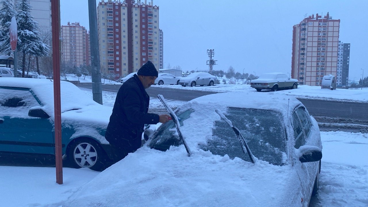 Kayseri beyaza büründü!