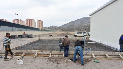 Kayseri OSB, sağlık merkezi yanına 2 eczane yapımı için kolları sıvadı!