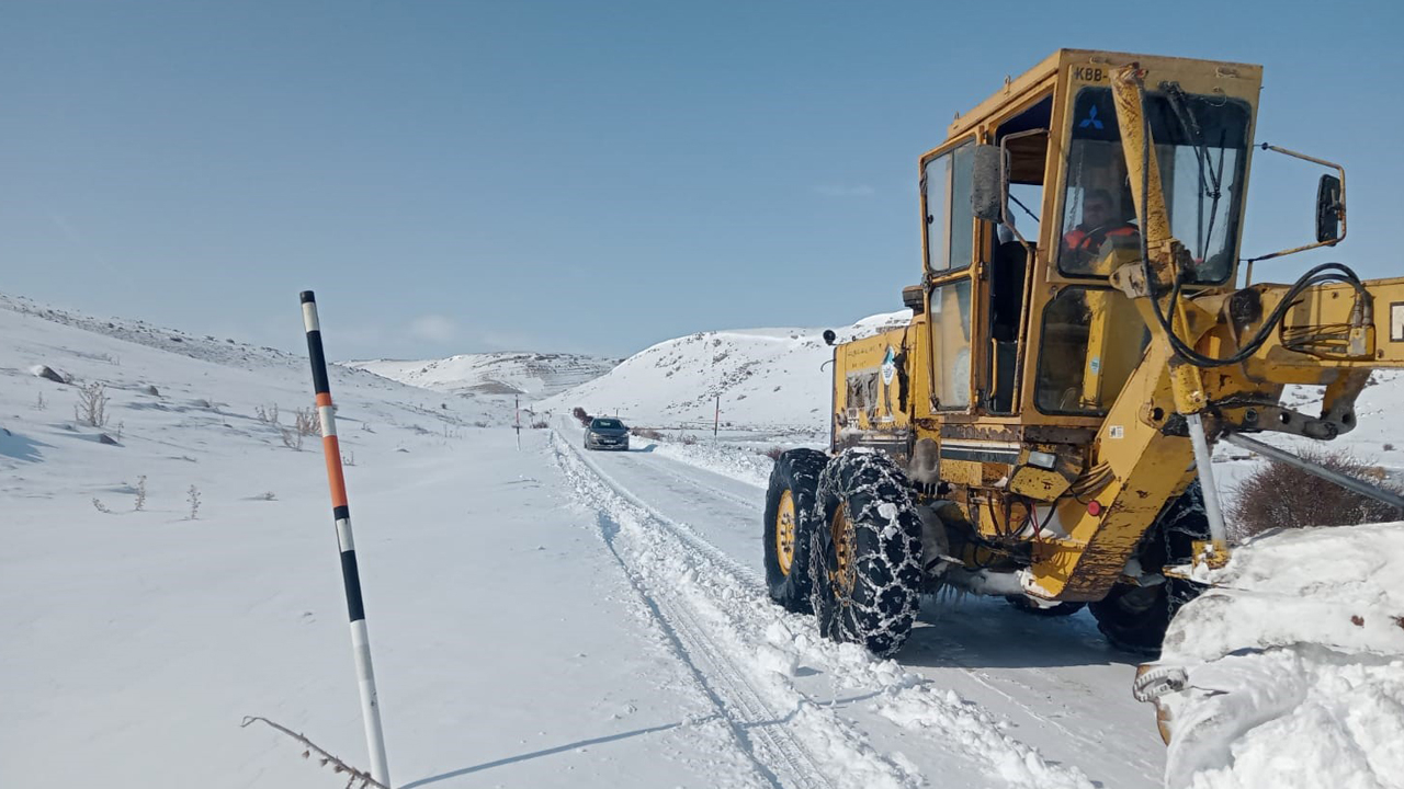 Kayseri'de 107 yol ulaşıma açıldı!