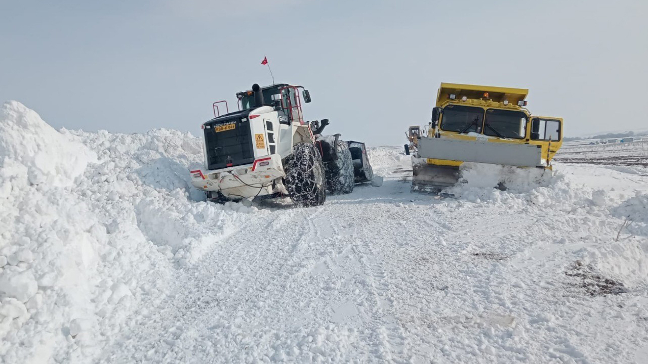 Kayseri'de 46 yol ulaşıma açıldı, 2 yol ise kapalı!