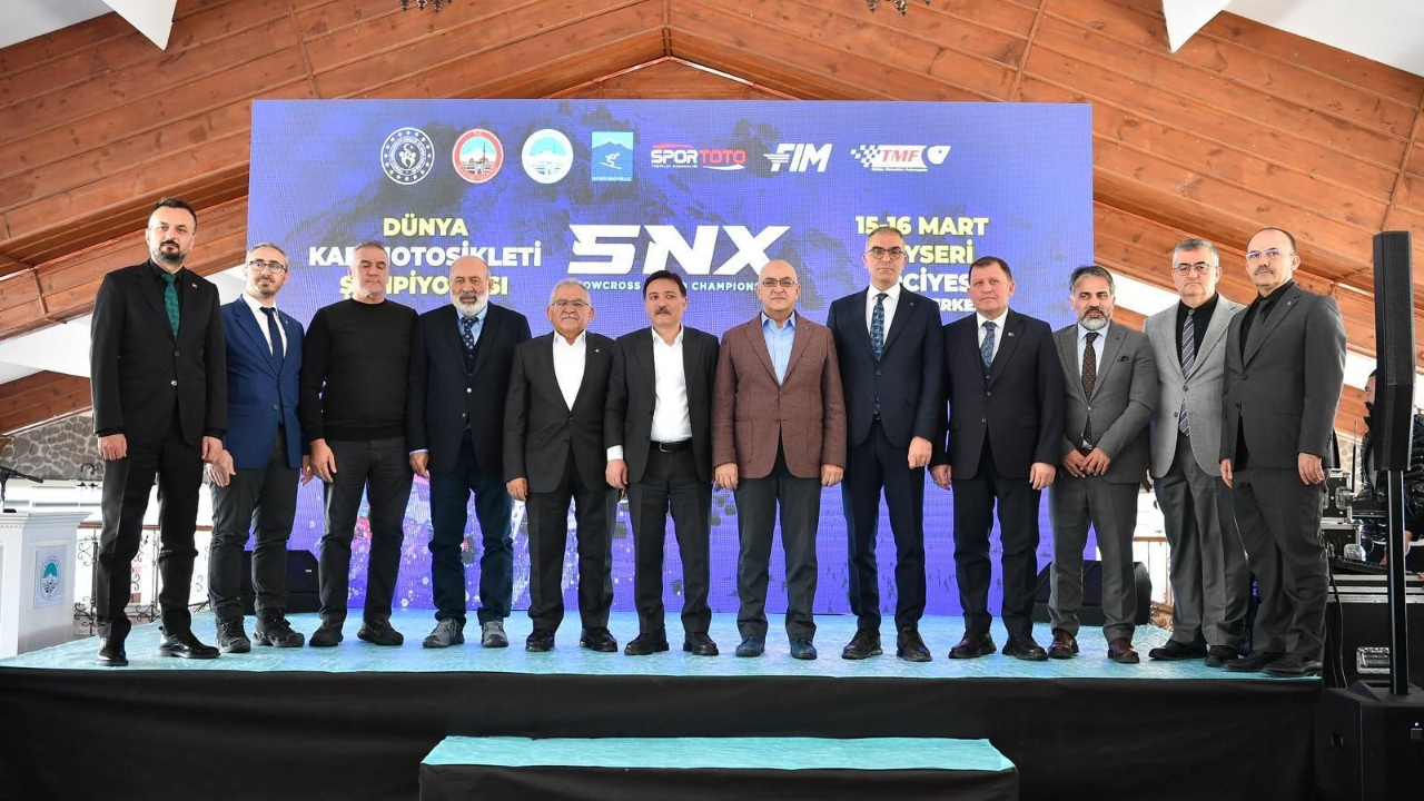 SNX Türkiye FIM Dünya Kar Motosikleti Şampiyonası Erciyes'te tanıtıldı!