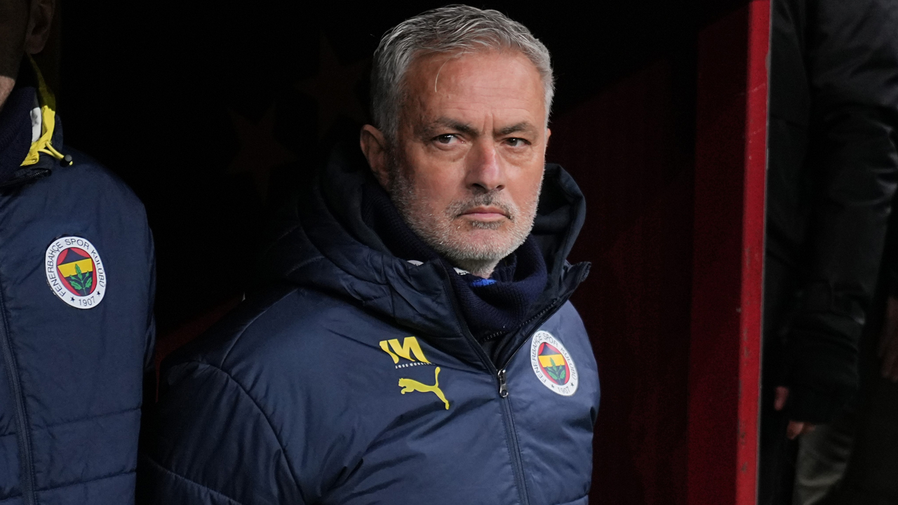 Jose Mourinho, Fenerbahçe'de 3. derbisini de kazanamadı!