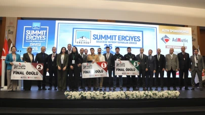 Kayseri'de, 'Summit Erciyes 2025: Geleceğe Yatırım Yapanlar Zirvesi' başladı!