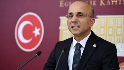 CHP'li Aşkın Genç'e Emekli Tepkisi: "12 Bin Lira ile Kira mı, Elektrik mi, Doğalgaz mı Verelim?"